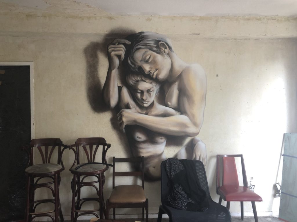Street art classes in Berlin - Liebespaar mural
